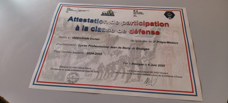 Cérémonie de clôture de la classe défense